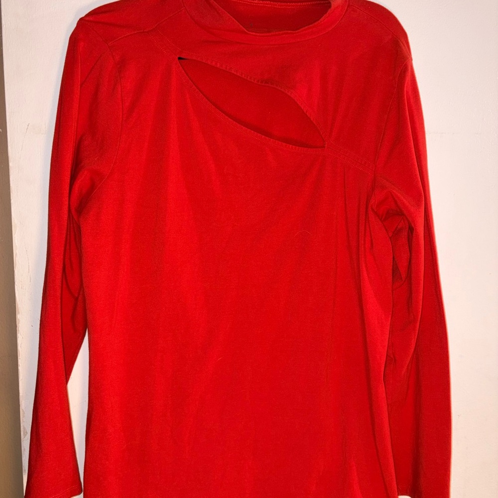 Torrid Women’s Red Long-Sleeve Cutout Top